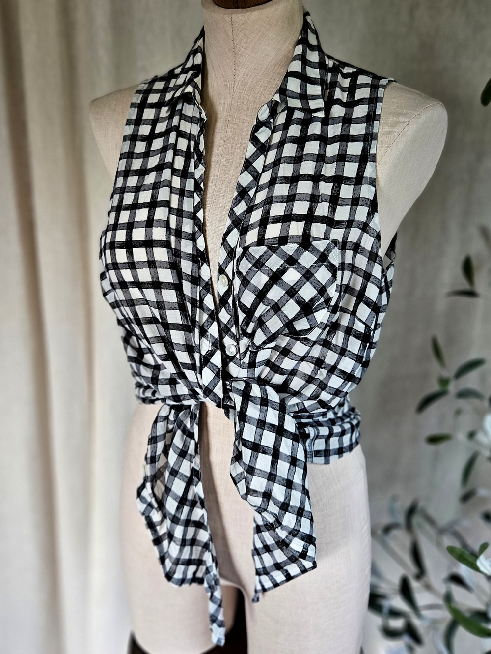 Black/White Small Silk Cotton Gingham Sleeveless Cottagecore Tie Front Button Up